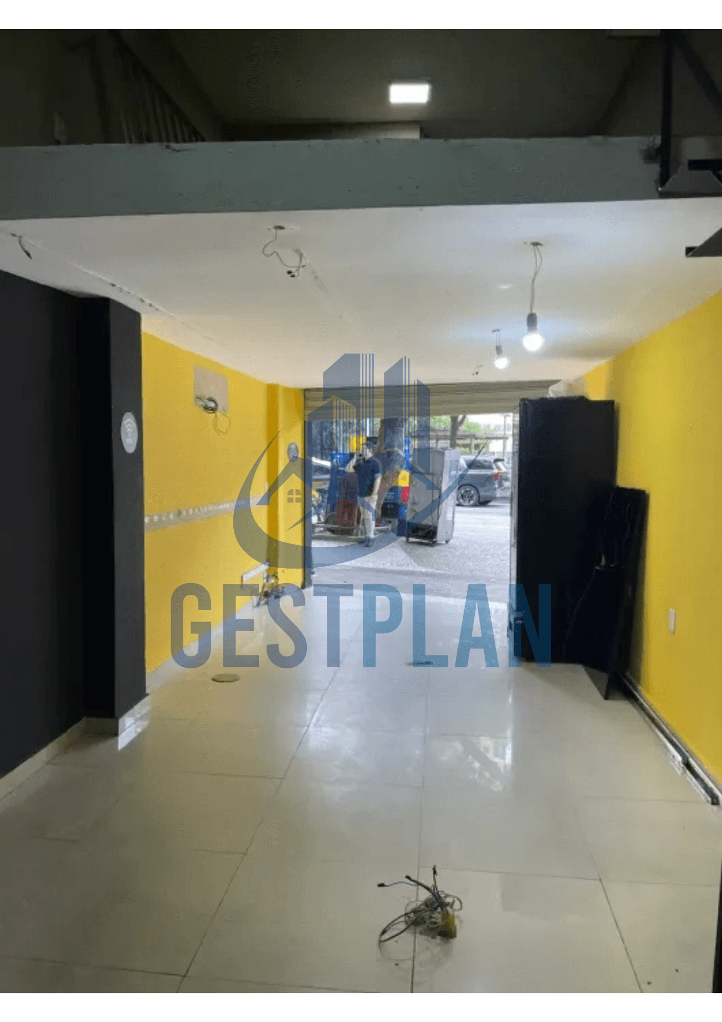 Loja em Laranjeiras - Rua das Laranjeiras, 143 2